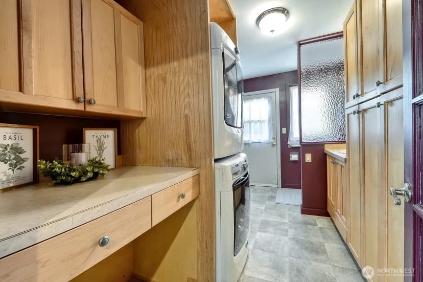 Property photo for 1160 St Paul Street, Bellingham photo 16
