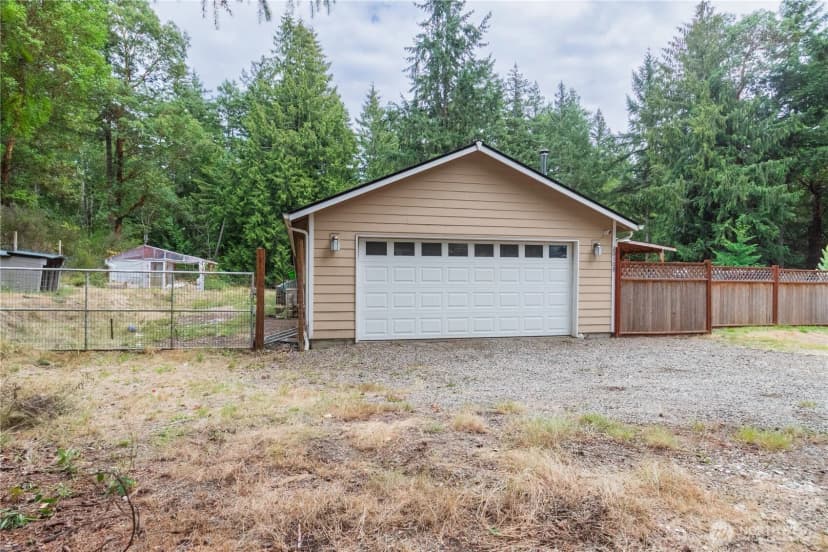 Property photo for 20109 6th Street, Lakebay