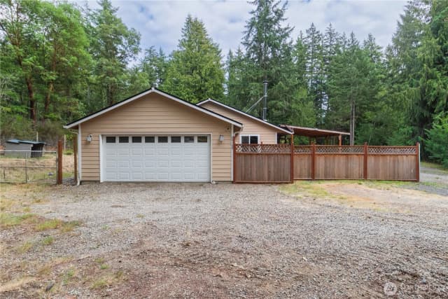 Property photo for 20109 6th Street, Lakebay photo 3