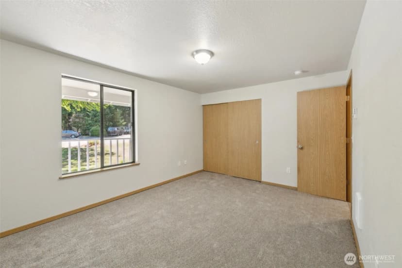Property photo for 7115 239th Court E, Graham photo 18
