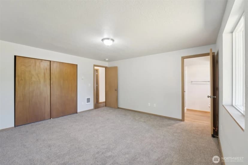 Property photo for 7115 239th Court E, Graham photo 20