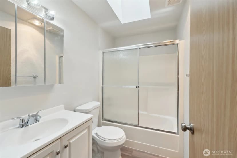 Property photo for 7115 239th Court E, Graham photo 15