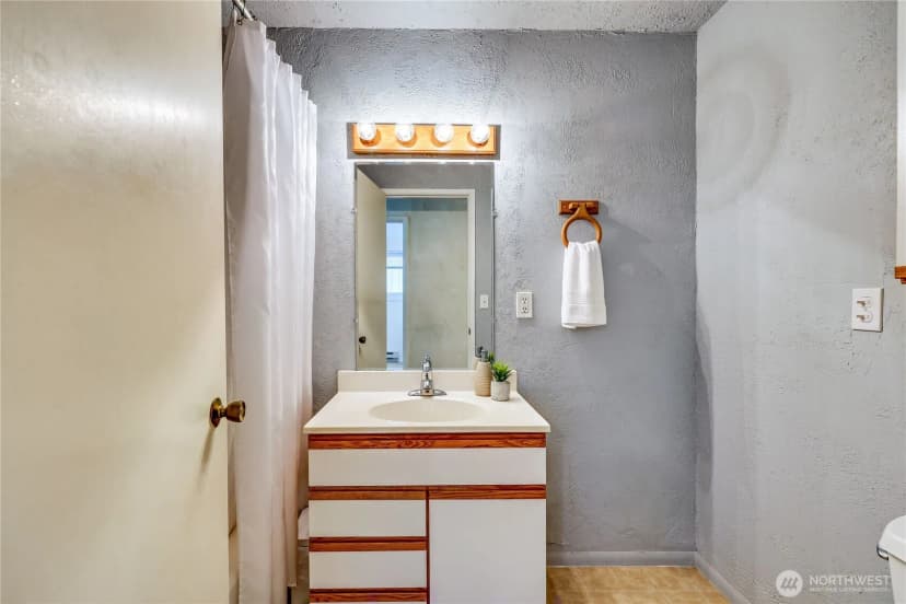 Property photo for 2514 Haines Street, Port Townsend photo 17