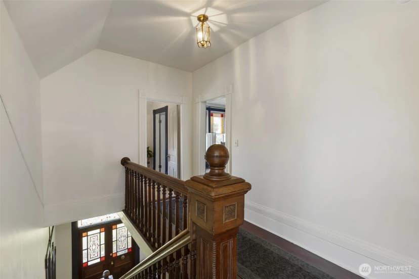 Property photo for 925 Wilson Street, Port Townsend photo 19