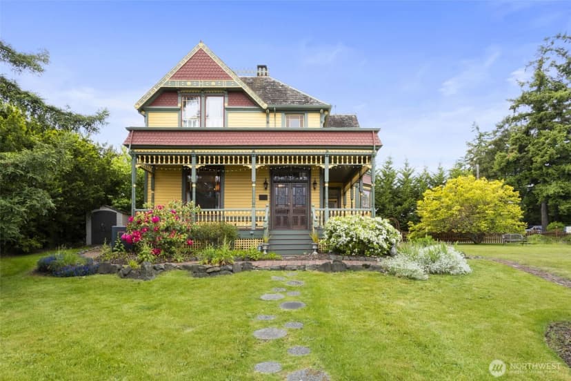 Property photo for 925 Wilson Street, Port Townsend photo 2