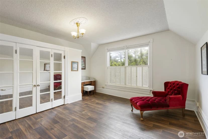 Property photo for 925 Wilson Street, Port Townsend photo 26