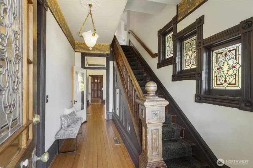 Property photo for 925 Wilson Street, Port Townsend photo 5