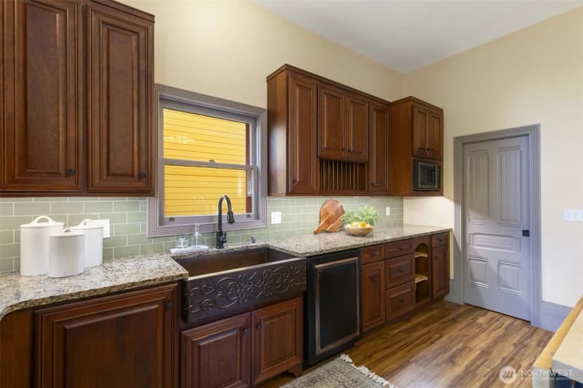 Property photo for 925 Wilson Street, Port Townsend photo 14