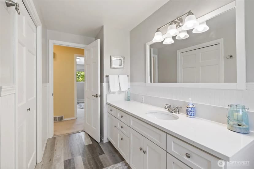 Property photo for 6901 226th Place Sw, Mountlake Terrace photo 18