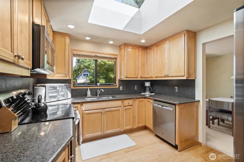 Property photo for 6901 226th Place Sw, Mountlake Terrace photo 15