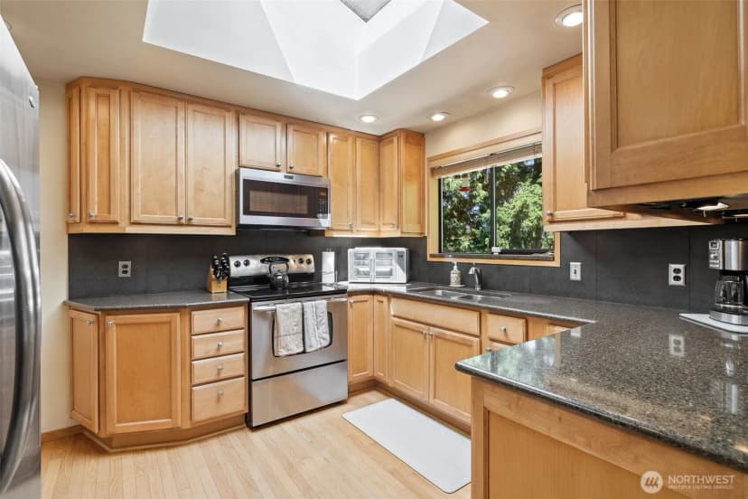 Property photo for 6901 226th Place Sw, Mountlake Terrace photo 14