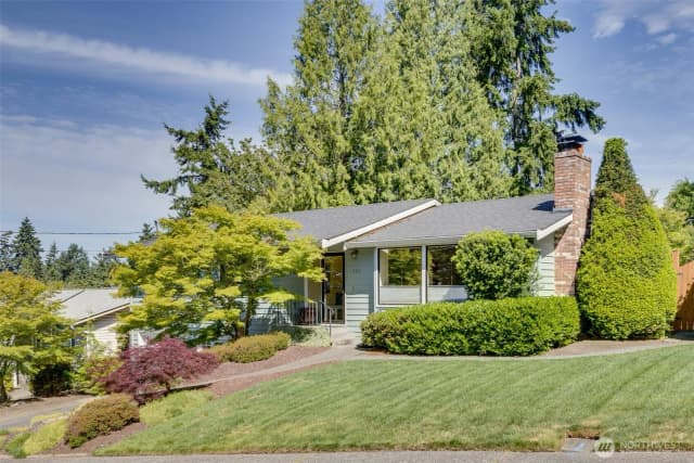 Property photo for 6901 226th Place Sw, Mountlake Terrace photo 3