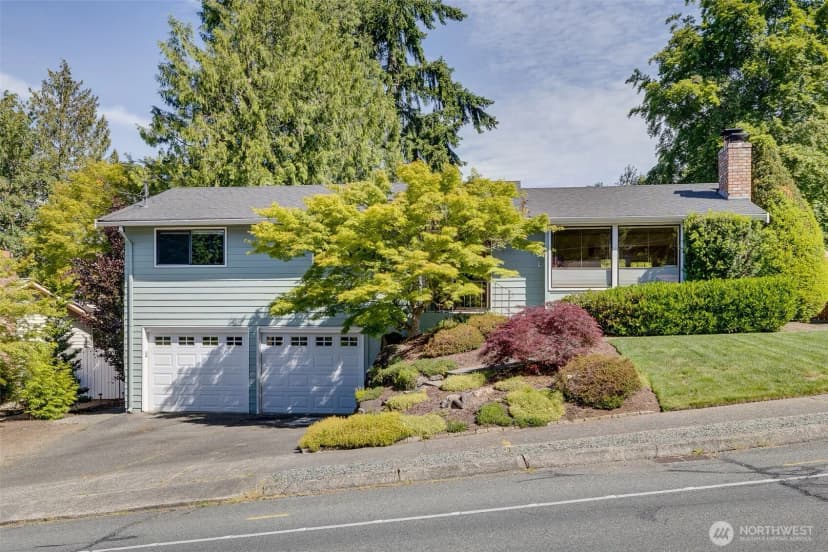 Property photo for 6901 226th Place Sw, Mountlake Terrace photo 2