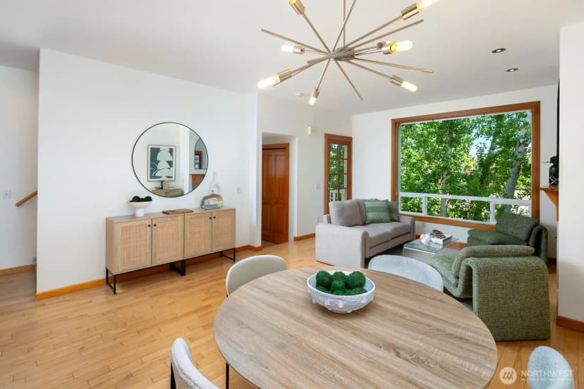 Property photo for 1414 25th Avenue #b, Seattle photo 5