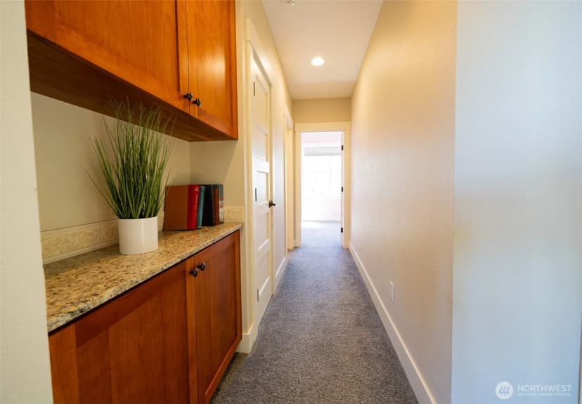 Property photo for 805 11th Street, Bellingham photo 15