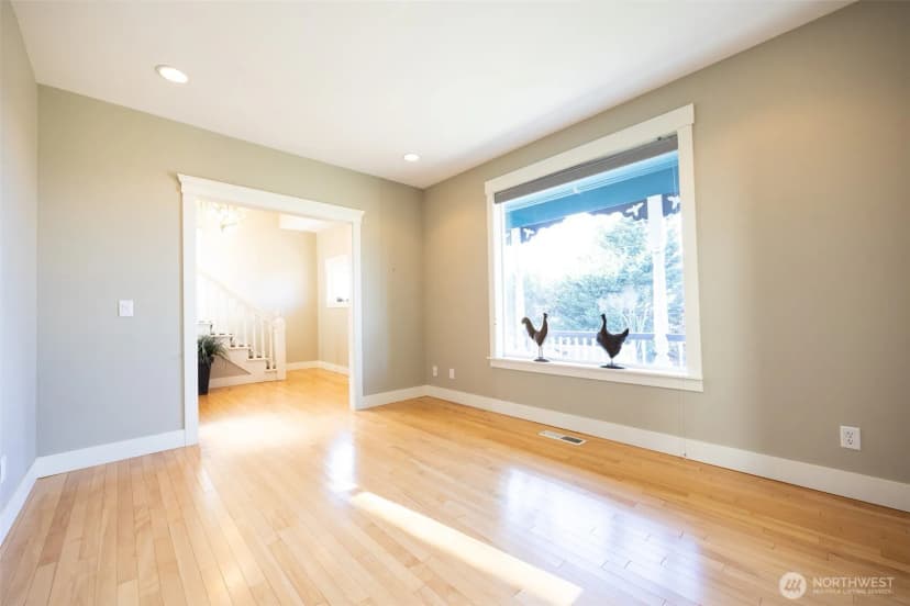Property photo for 805 11th Street, Bellingham photo 7