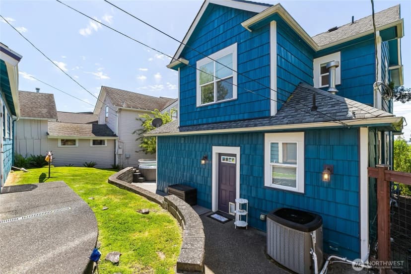Property photo for 805 11th Street, Bellingham photo 32