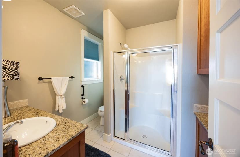 Property photo for 805 11th Street, Bellingham photo 18