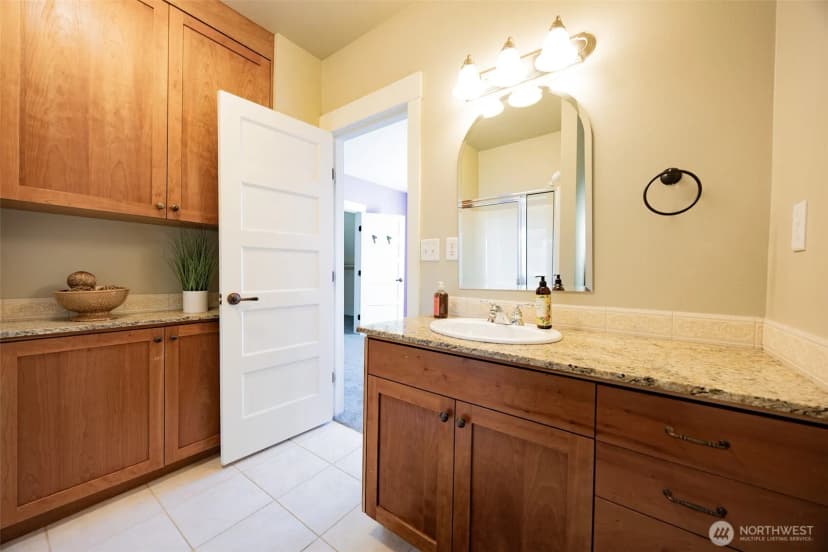 Property photo for 805 11th Street, Bellingham photo 19