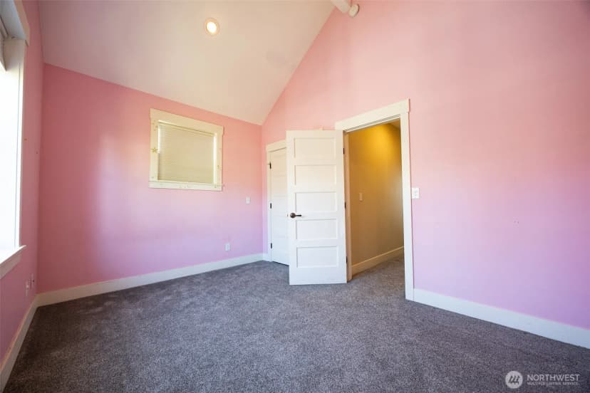 Property photo for 805 11th Street, Bellingham photo 23
