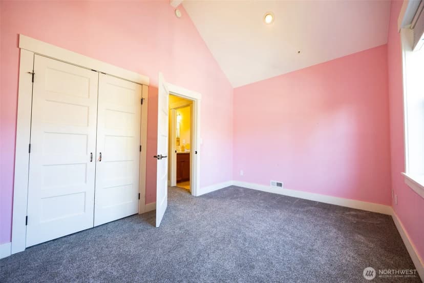 Property photo for 805 11th Street, Bellingham photo 24