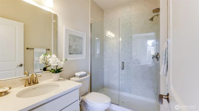 Property photo for 14528 35th Avenue Ne, Lake Forest Park photo 25
