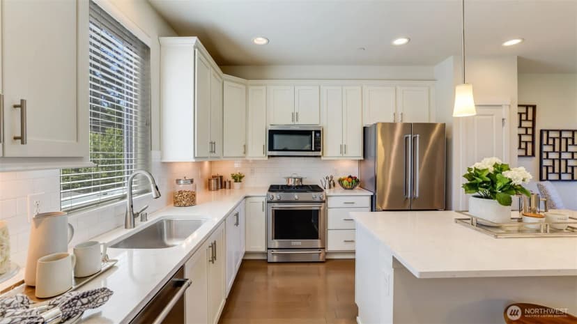 Property photo for 14528 35th Avenue Ne, Lake Forest Park photo 18
