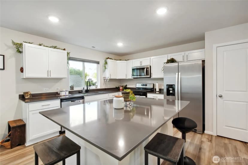 Property photo for 534 Gilbertson Lane Se, Olympia photo 8