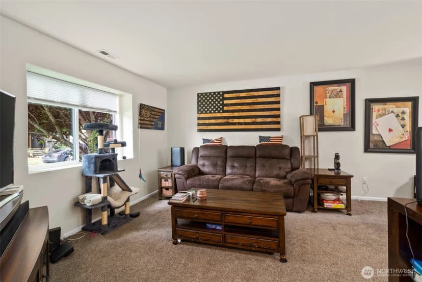 Property photo for 6600 Carolina Street Se, Lacey photo 8
