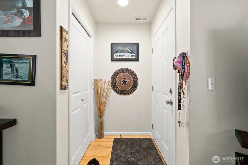 Property photo for 6600 Carolina Street Se, Lacey photo 7