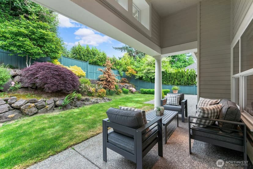 Property photo for 1240 108th Avenue Ne, Bellevue photo 10