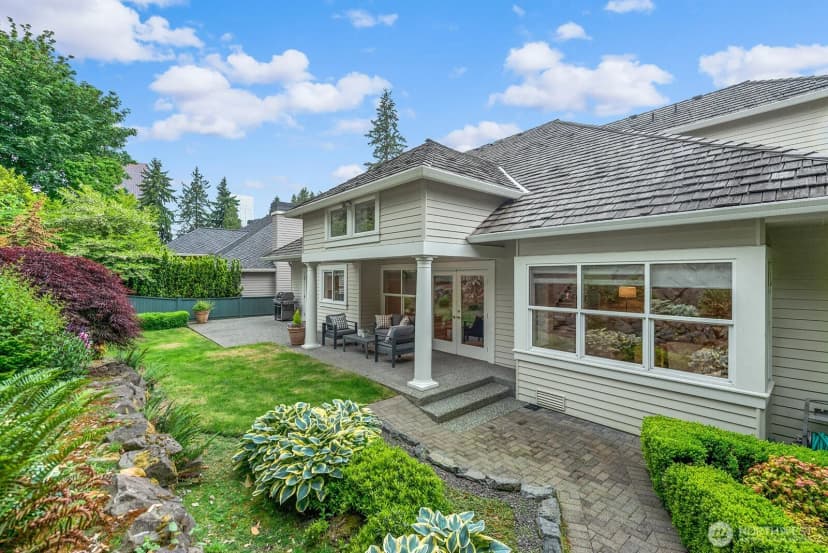 Property photo for 1240 108th Avenue Ne, Bellevue photo 35