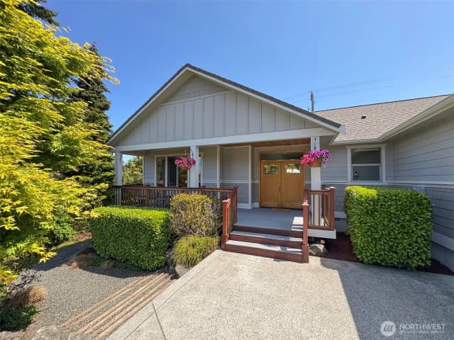 Property photo for 1427 N Aurora Court, Port Angeles photo 3