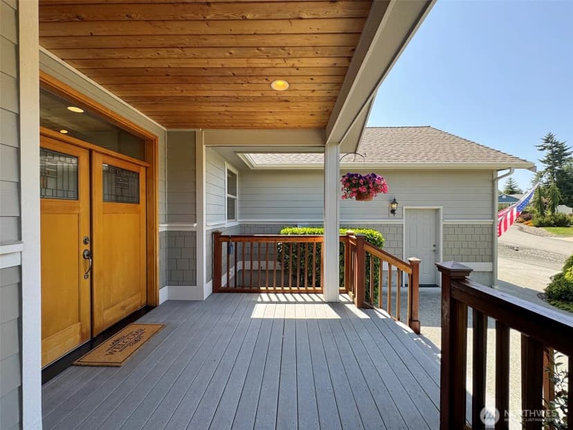 Property photo for 1427 N Aurora Court, Port Angeles photo 6