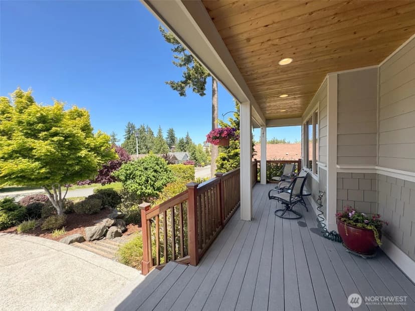 Property photo for 1427 N Aurora Court, Port Angeles photo 4
