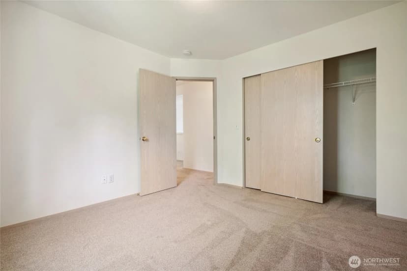 Property photo for 9810 23rd Avenue Se, Everett photo 31