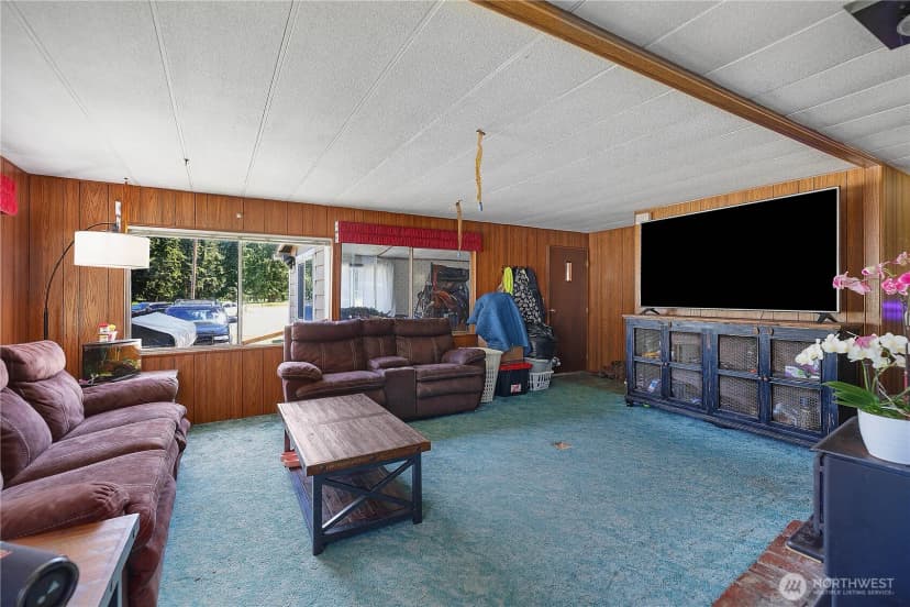 Property photo for 14625 Lake Lawrence Road Se, Yelm photo 3