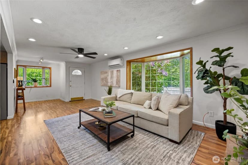 Property photo for 1315 Sw 310th Street, Federal Way photo 3