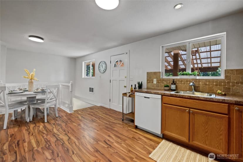 Property photo for 1315 Sw 310th Street, Federal Way photo 11