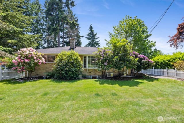 Property photo for 1315 Sw 310th Street, Federal Way photo 2