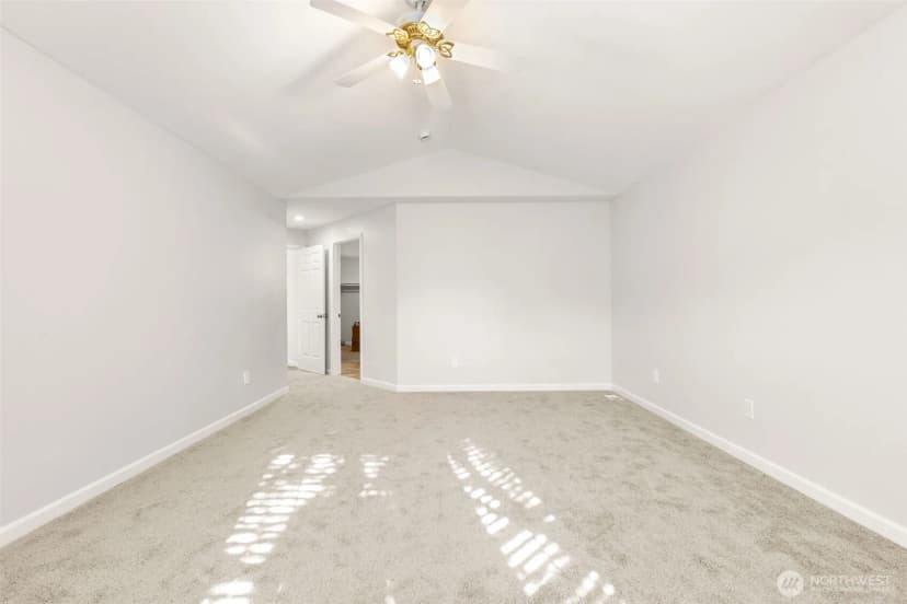 Property photo for 35426 8th Avenue Sw, Federal Way photo 13