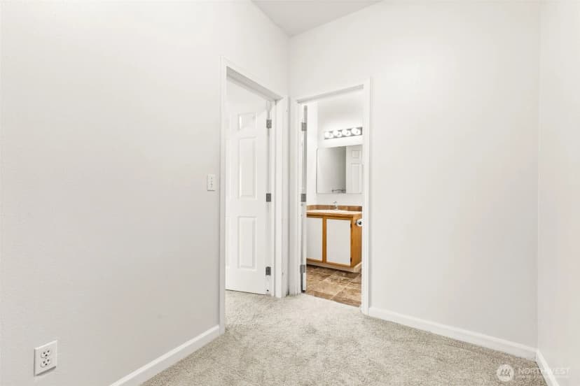 Property photo for 35426 8th Avenue Sw, Federal Way photo 24
