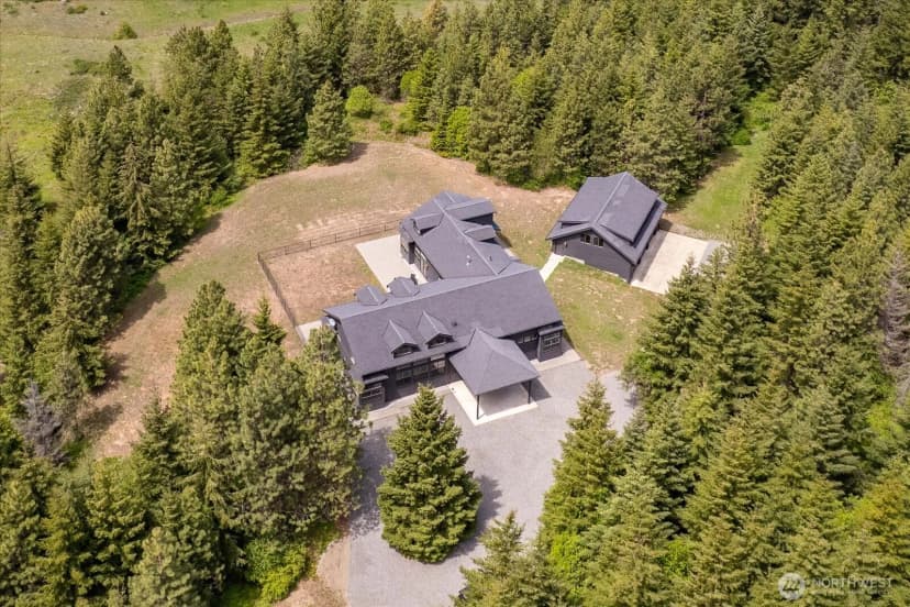 Property photo for 1385 Stone Ridge Drive, Cle Elum photo 2