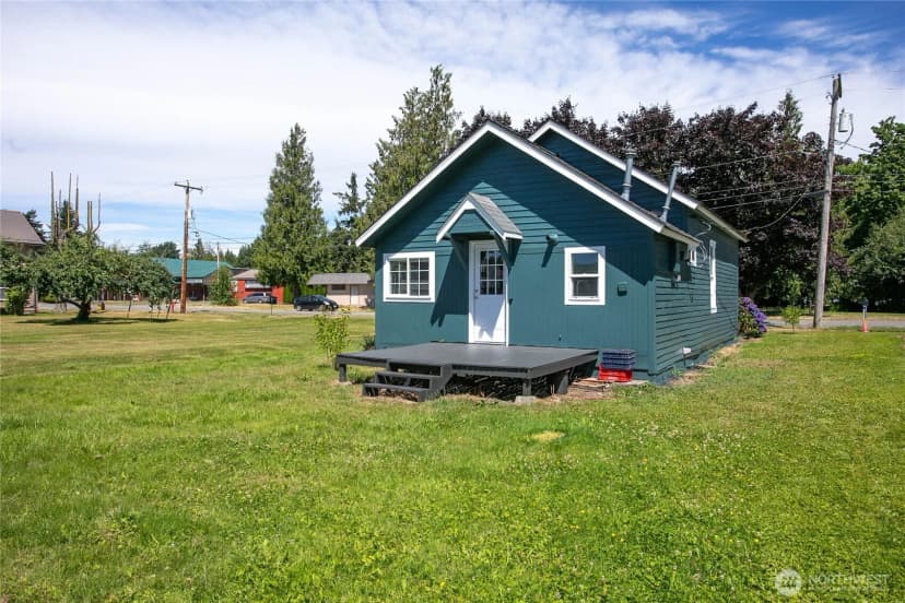 Property photo for 131 Columbia Street, Sumas photo 23