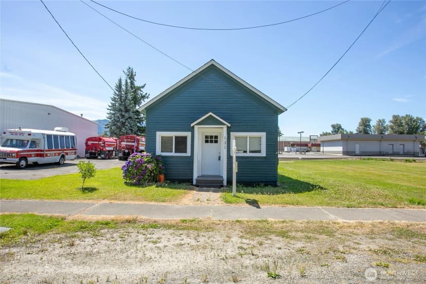 Property photo for 131 Columbia Street, Sumas photo 24