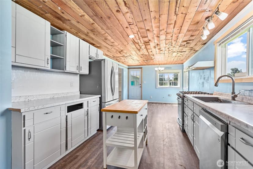 Property photo for 131 Columbia Street, Sumas photo 6
