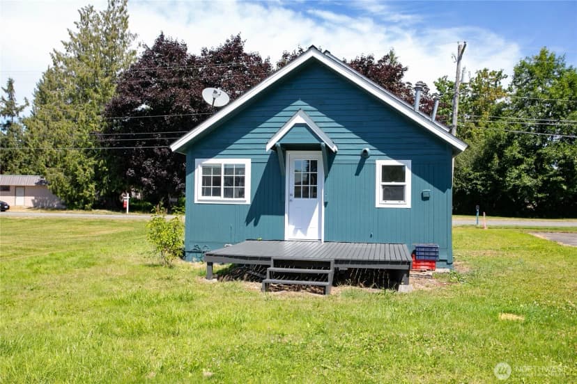 Property photo for 131 Columbia Street, Sumas