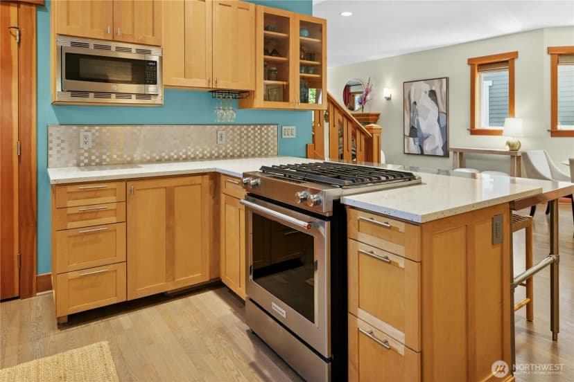 Property photo for 9117 Ne North Town Drive, Bainbridge Island photo 14