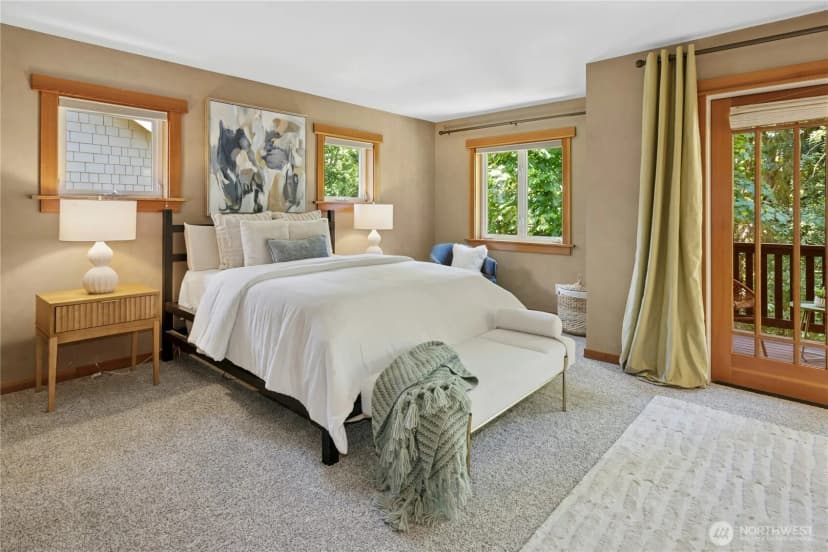 Property photo for 9117 Ne North Town Drive, Bainbridge Island photo 18