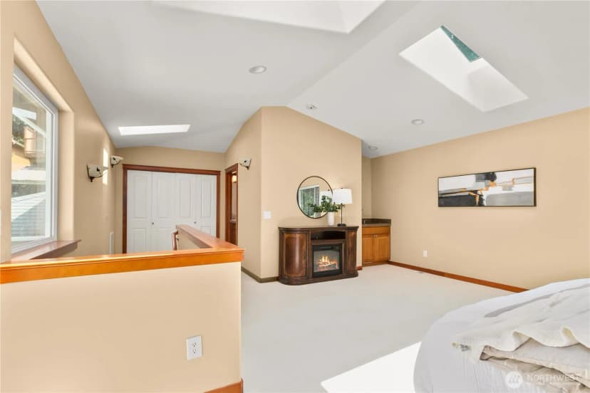 Property photo for 54 Grand View Lane, Bellingham photo 17